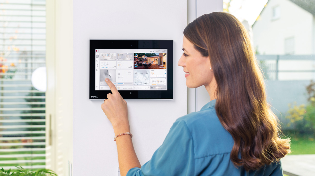 KNX touch screen wall control visual